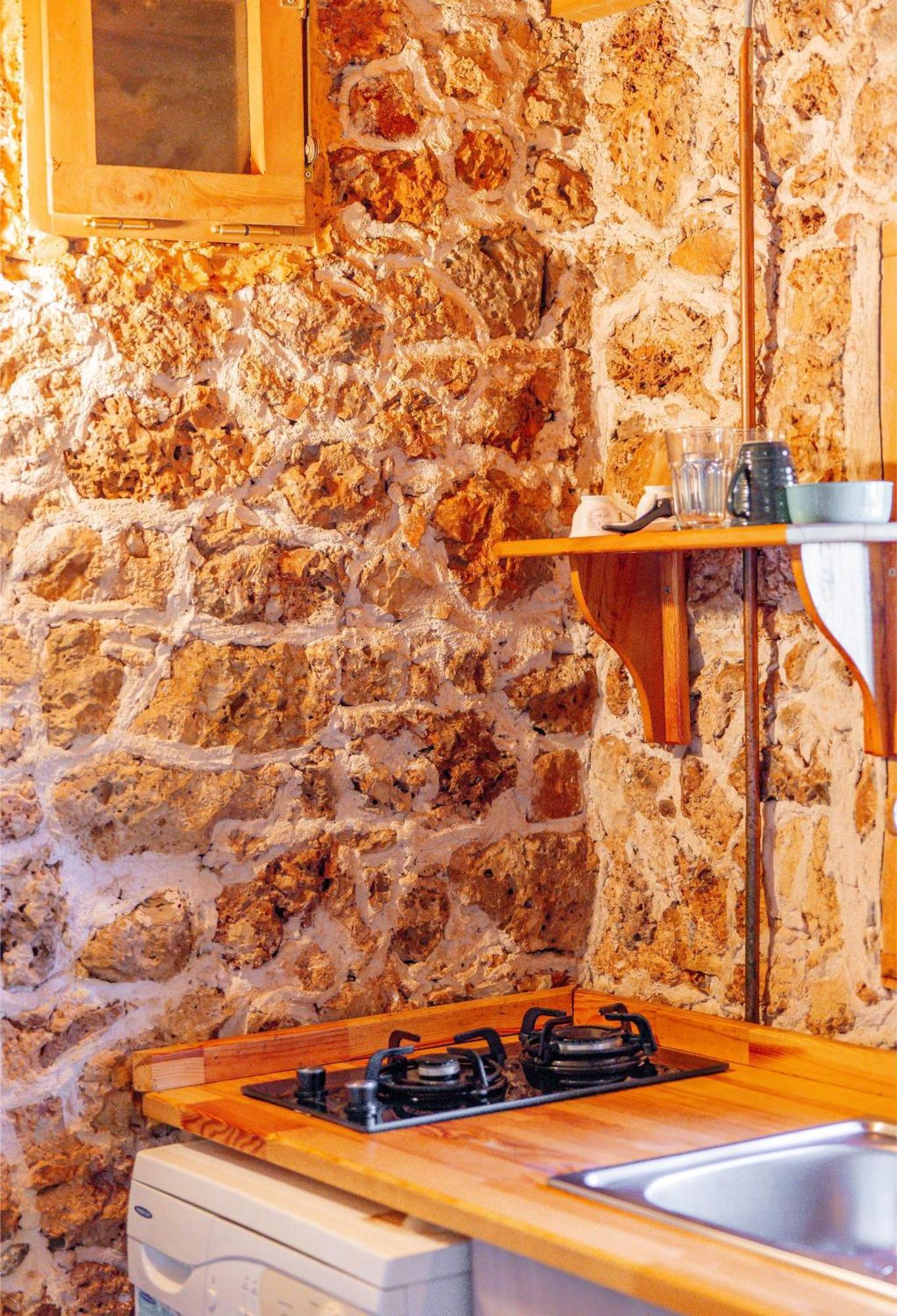 Bademlique Stone * Kaş